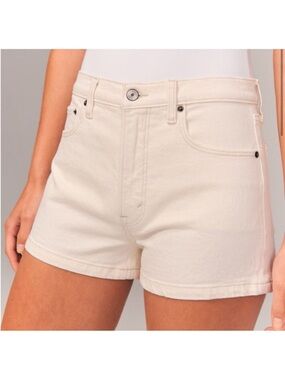 Abercrombie & Fitch High Rise Mom Short Size 30 NWT